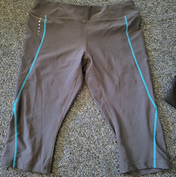 Set of 3 Capri Leggings Size XL Workout Rue21 - Picture 2 of 7